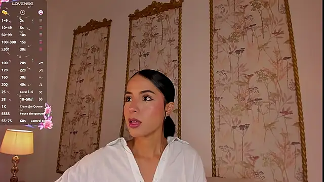 sara castro24  online show from July 29, 2026, 8:51 pm