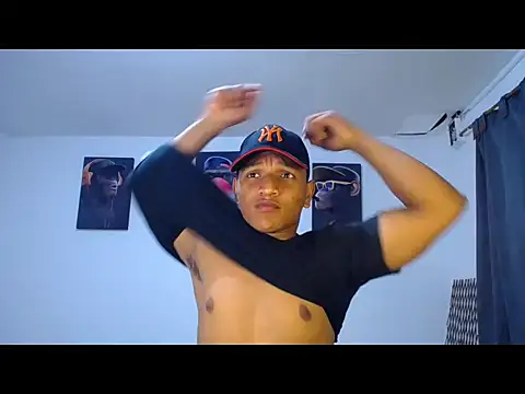 Snapshot of Ian_Arcia chatting on May 24, 2026, 12:48 am Ian Arcia online show from May 24, 2026, 12:48 am