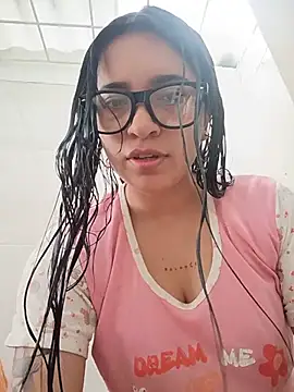 Snapshot of Sky__19 chatting on July 1, 2026, 7:57 pm Sky 19 online show from July 1, 2026, 7:57 pm