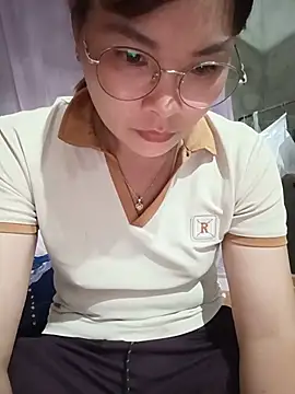 Snapshot of Hazel_Nova chatting on July 6, 2026, 8:00 am Hazel Nova online show from July 6, 2026, 8:00 am