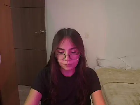Snapshot of abbyyandmaxx chatting on May 10, 2026, 5:29 pm abbyyandmaxx online show from May 10, 2026, 5:29 pm