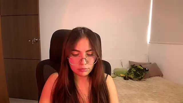 Snapshot of abbyyandmaxx chatting on July 10, 2026, 3:36 pm abbyyandmaxx online show from July 10, 2026, 3:36 pm