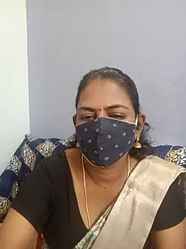 Snapshot of cathrine92 chatting on June 5, 2026, 7:03 am cathrine92 online show from June 5, 2026, 7:03 am