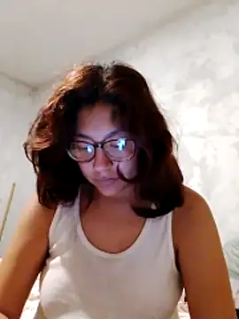 Grace Moon04 online show from June 16, 2026, 8:33 pm