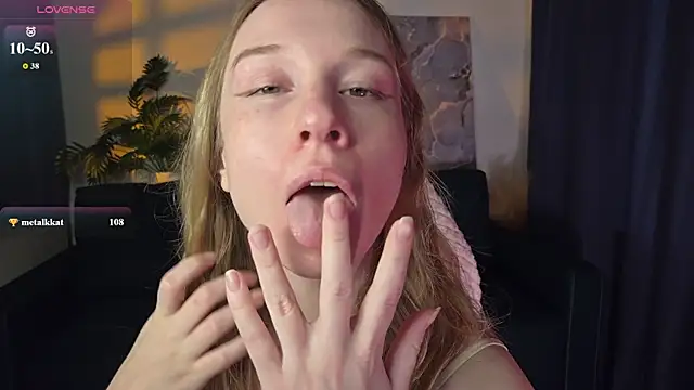 Eve Sin online show from June 26, 2026, 3:11 am