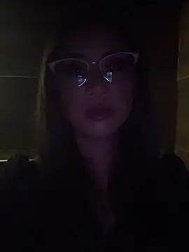 Snapshot of kittycat4810 chatting on May 29, 2026, 4:32 am kittycat4810 online show from May 29, 2026, 4:32 am