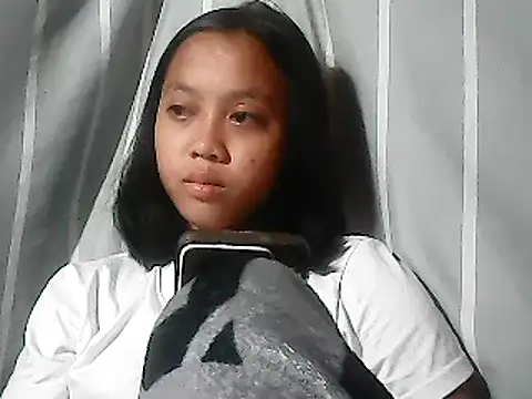 Yours AsianPinayGirl18 online show from June 3, 2026, 8:58 pm