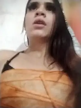 Juliette Doll  online show from July 18, 2026, 2:05 am