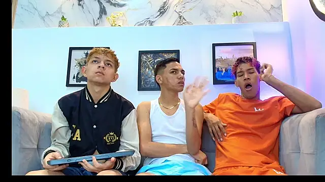 RED BOYS XXX online show from June 24, 2026, 1:32 pm