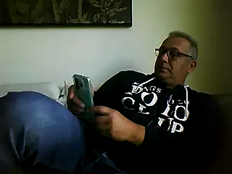Soloyan online show from September 26, 2025, 11:14 am