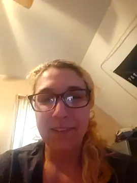 Thatonebinch online show from May 3, 2026, 8:26 pm