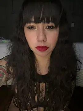 spicyazulita online show from May 6, 2026, 5:25 am