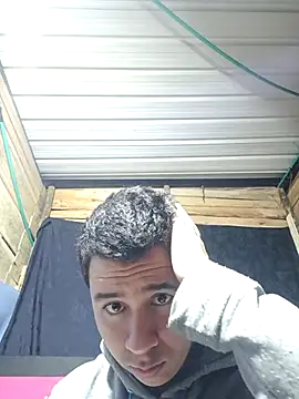 charlotte axel online show from April 30, 2026, 9:04 am