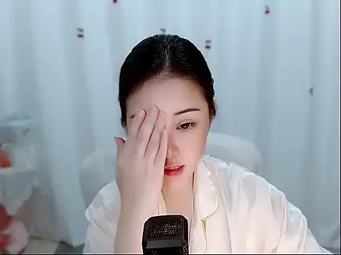 Snapshot of Amy-cnbaby chatting on May 18, 2026, 4:07 am Amy-cnbaby online show from May 18, 2026, 4:07 am