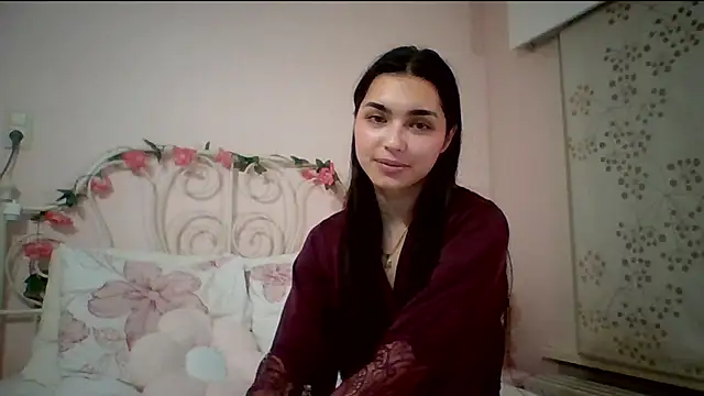 yourbella37 online show from May 17, 2026, 8:27 pm