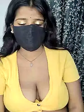 Snapshot of Axy1_1 chatting on June 10, 2026, 2:38 pm Axy1 1 online show from June 10, 2026, 2:38 pm