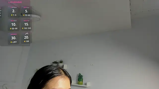 Snapshot of Sharon_Adamss chatting on June 24, 2026, 7:13 pm Sharon Adamss online show from June 24, 2026, 7:13 pm
