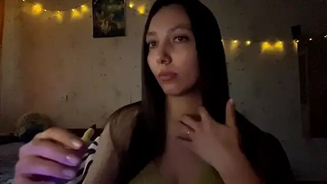 Snapshot of SheeringGape chatting on June 9, 2026, 1:28 am SheeringGape online show from June 9, 2026, 1:28 am
