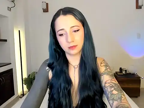 EvangelineLoveee online show from July 15, 2026, 8:47 pm