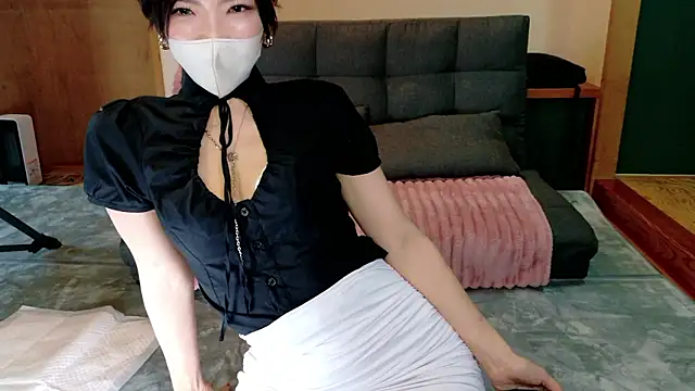 Snapshot of Naomi_00122 chatting on July 5, 2026, 4:07 am Naomi 00122 online show from July 5, 2026, 4:07 am