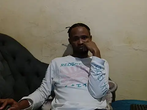 Snapshot of xxTroyX chatting on May 28, 2026, 7:44 pm xxTroyX online show from May 28, 2026, 7:44 pm