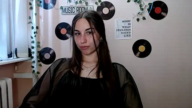 Snapshot of Cutie__Mia chatting on May 6, 2026, 11:04 am Cutie Mia online show from May 6, 2026, 11:04 am
