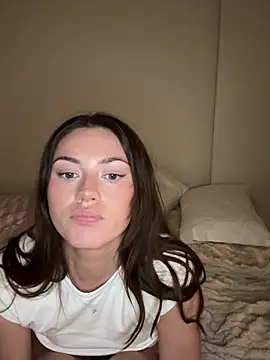 Snapshot of daisycollins chatting on May 14, 2026, 10:22 am daisycollins online show from May 14, 2026, 10:22 am