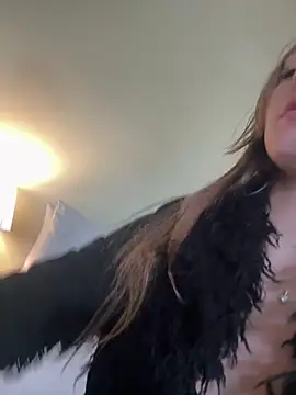 Snapshot of daisycollins chatting on May 26, 2026, 3:02 am daisycollins online show from May 26, 2026, 3:02 am