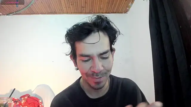 Snapshot of Piter_Drako chatting on June 26, 2026, 10:47 pm Piter Drako online show from June 26, 2026, 10:47 pm