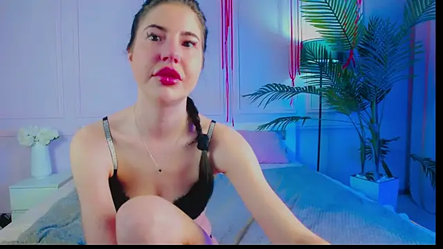 Snapshot of Emily_xoo chatting on May 22, 2026, 8:36 pm Emily xoo online show from May 22, 2026, 8:36 pm