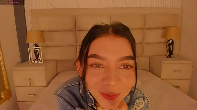 Snapshot of MelCherry chatting on May 8, 2026, 10:15 pm MelCherry online show from May 8, 2026, 10:15 pm