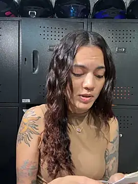 VeroJenkins  online show from May 8, 2026, 2:22 pm