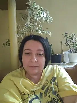 Snapshot of EmmaEmmy40 chatting on May 24, 2026, 4:56 pm EmmaEmmy40 online show from May 24, 2026, 4:56 pm
