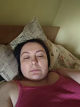 Snapshot of EmmaEmmy40 chatting on May 31, 2026, 12:34 pm EmmaEmmy40 online show from May 31, 2026, 12:34 pm