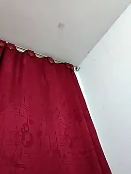 Snapshot of AndresvargasQ123 chatting on July 10, 2026, 3:44 am AndresvargasQ123 online show from July 10, 2026, 3:44 am