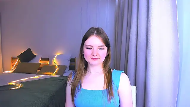 Snapshot of LookEva chatting on June 18, 2026, 9:14 am LookEva online show from June 18, 2026, 9:14 am