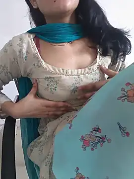 zoya baby  online show from June 18, 2026, 10:41 am