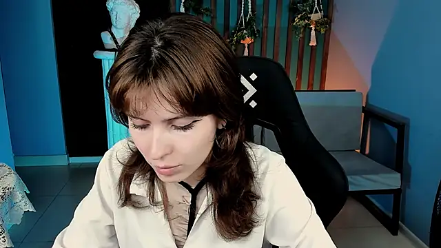 Snapshot of LolaDominara chatting on June 7, 2026, 6:17 am LolaDominara online show from June 7, 2026, 6:17 am