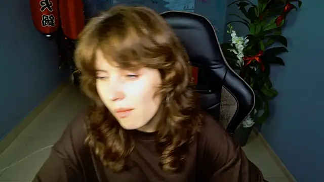 Snapshot of LolaDominara chatting on June 18, 2026, 9:25 am LolaDominara online show from June 18, 2026, 9:25 am