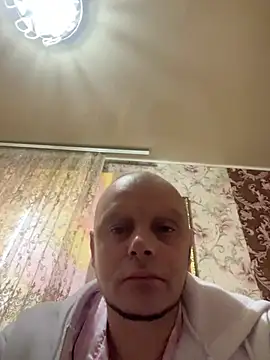 alesio alesio80 online show from May 12, 2026, 10:45 am