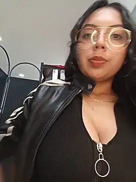 JENNIFER  03 online show from July 24, 2026, 3:54 pm