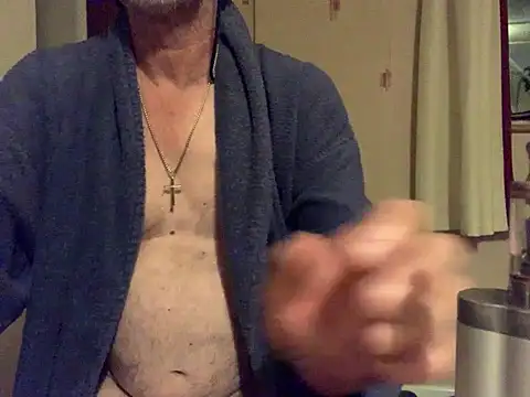 Snapshot of Moonraker64 chatting on July 21, 2026, 2:36 am Moonraker64 online show from July 21, 2026, 2:36 am