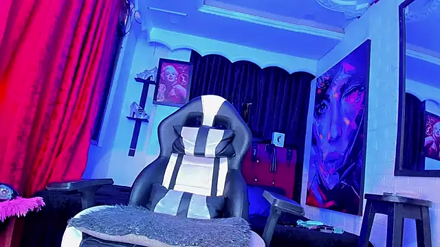 Snapshot of Mia_Colucci25 chatting on June 18, 2026, 8:13 pm Mia Colucci25 online show from June 18, 2026, 8:13 pm