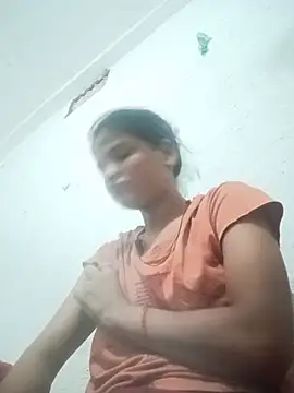 Snapshot of Student_garl_1 chatting on June 9, 2026, 12:11 am Student garl 1 online show from June 9, 2026, 12:11 am