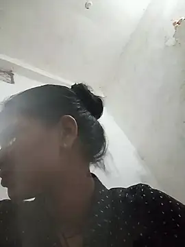 Snapshot of Student_garl_1 chatting on June 19, 2026, 12:26 am Student garl 1 online show from June 19, 2026, 12:26 am