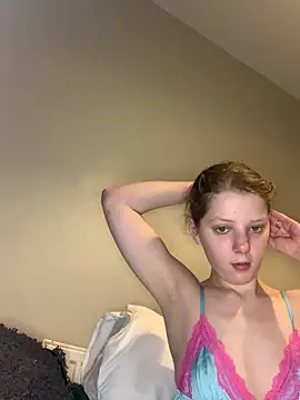 Snapshot of Tatum-Bear chatting on May 22, 2026, 8:36 pm Tatum-Bear online show from May 22, 2026, 8:36 pm