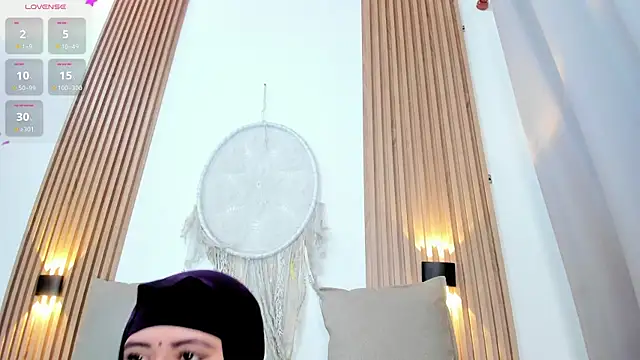 yasmin dina online show from June 1, 2026, 3:14 pm