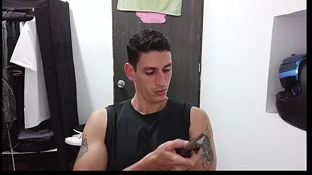 RaulRico online show from June 20, 2026, 11:18 pm