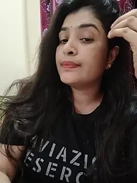 Snapshot of Joya-02 chatting on May 21, 2026, 6:48 pm Joya-02 online show from May 21, 2026, 6:48 pm
