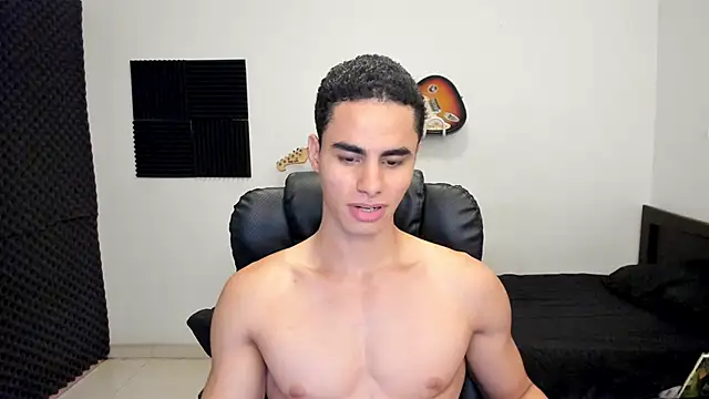 Snapshot of chicozen chatting on June 5, 2026, 4:24 pm chicozen online show from June 5, 2026, 4:24 pm